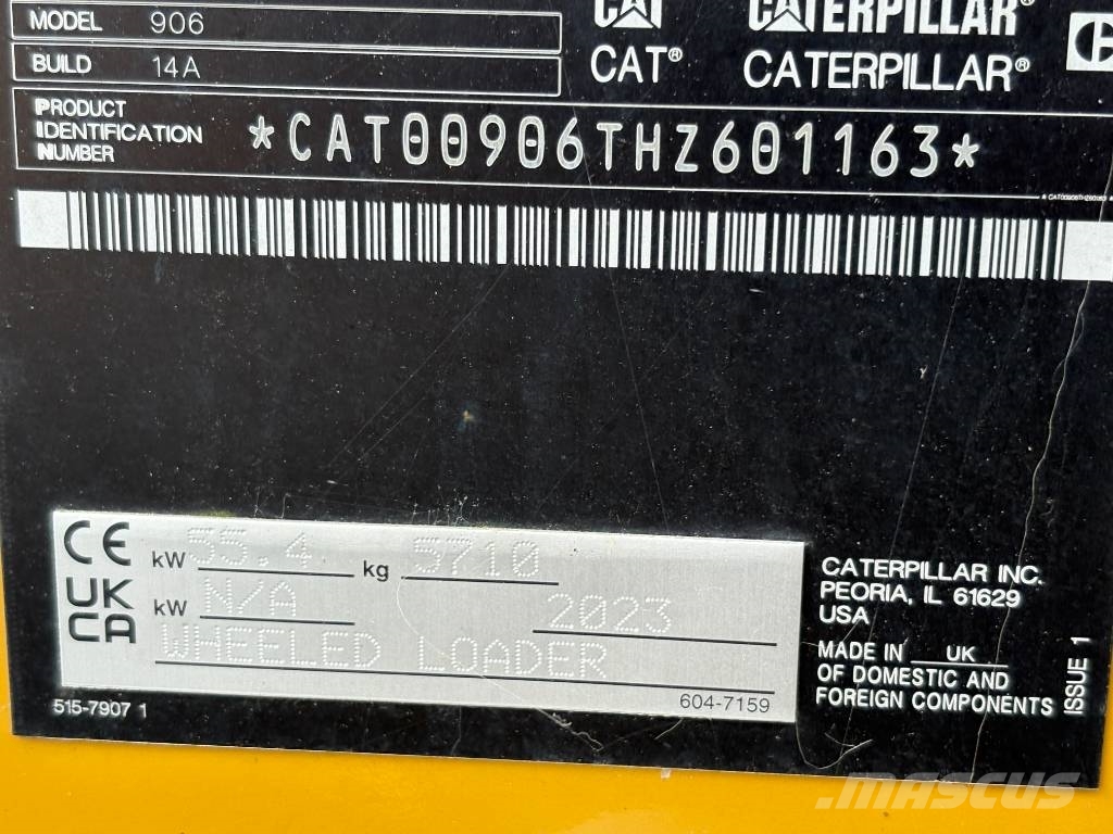 CAT 906 Фронтальні навантажувачі