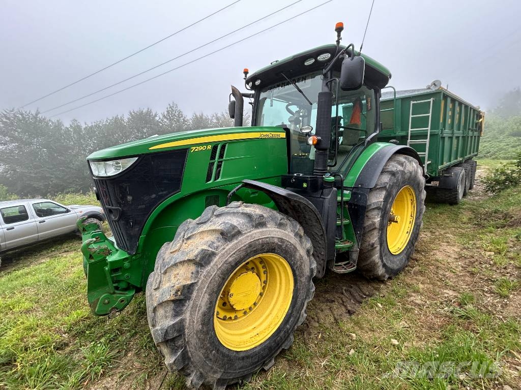 John Deere 7290R Traktory