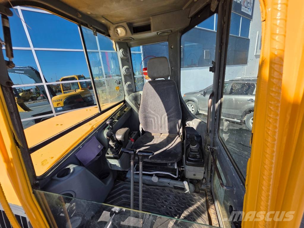 Volvo ECR 88 中型油圧ショベル 7ｔ-12ｔ（ユンボ・パワーショベル・バックホー）