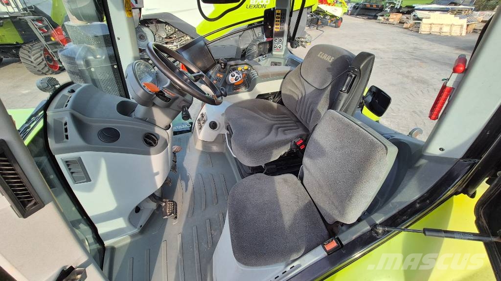 CLAAS Axion 930 Traktori