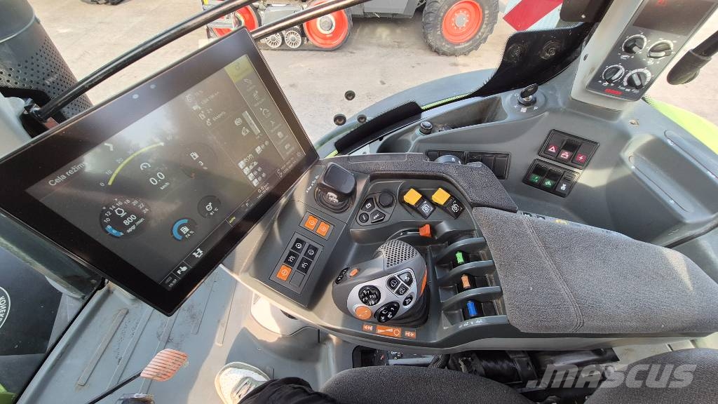 CLAAS Axion 930 Traktori