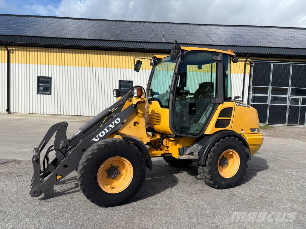 Volvo L25F lastmaskin, endast 2500 tim Rataslaadurid