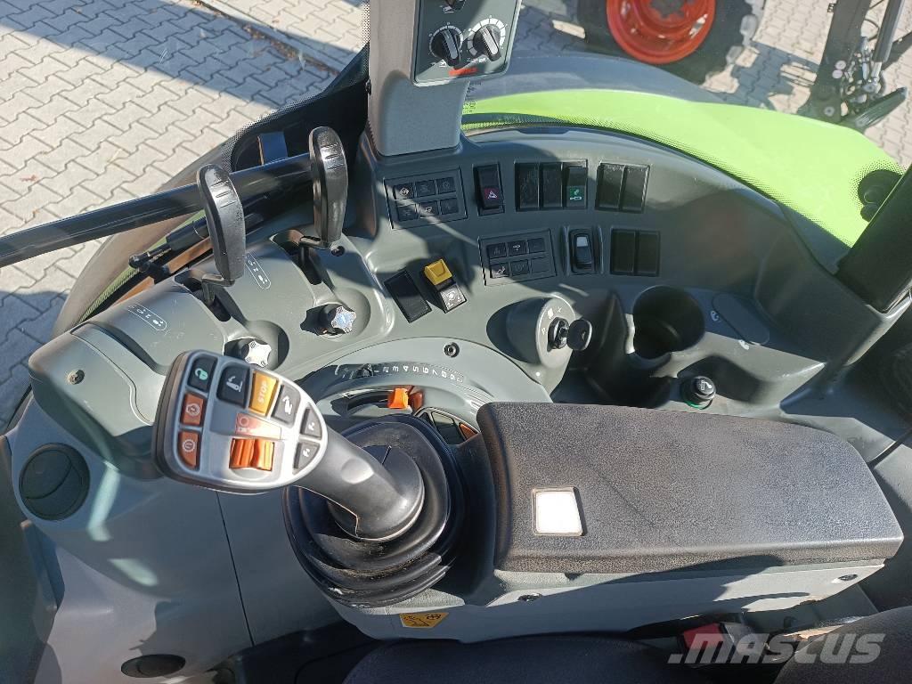 CLAAS Arion 420 CIS Tractoren