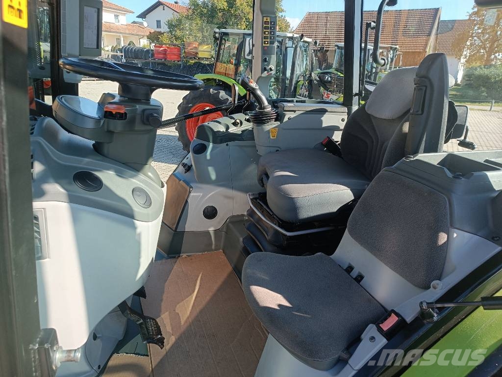 CLAAS Arion 420 CIS Tractoren