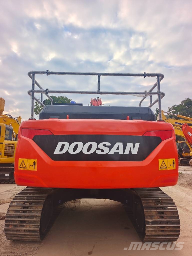 Doosan DX 225 made in Korea Paletli ekskavatörler