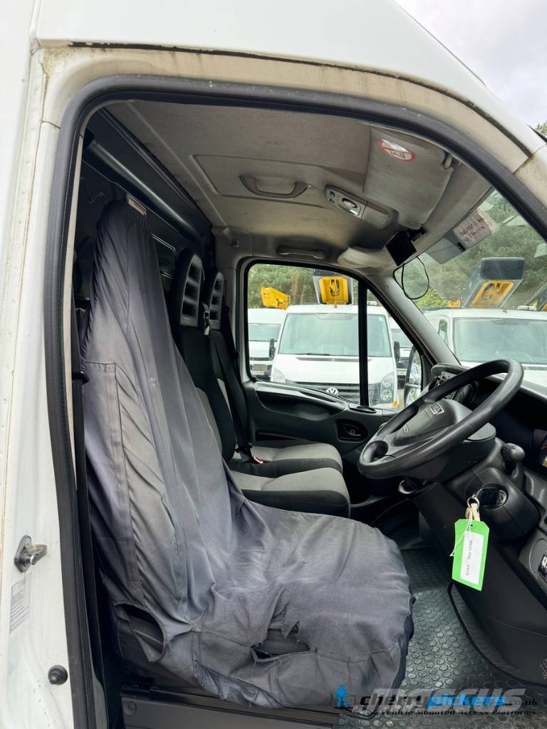 Iveco Daily Versalift ET38 Cherry Picker المنصات الهوائية المثبتة على شاحنة