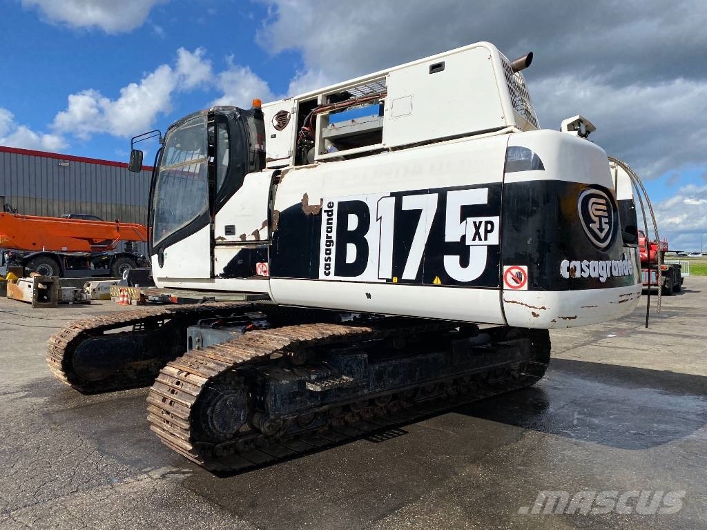 Casagrande B 175 XP 1er Main/Origine Française endommagée Waterwell drill rigs