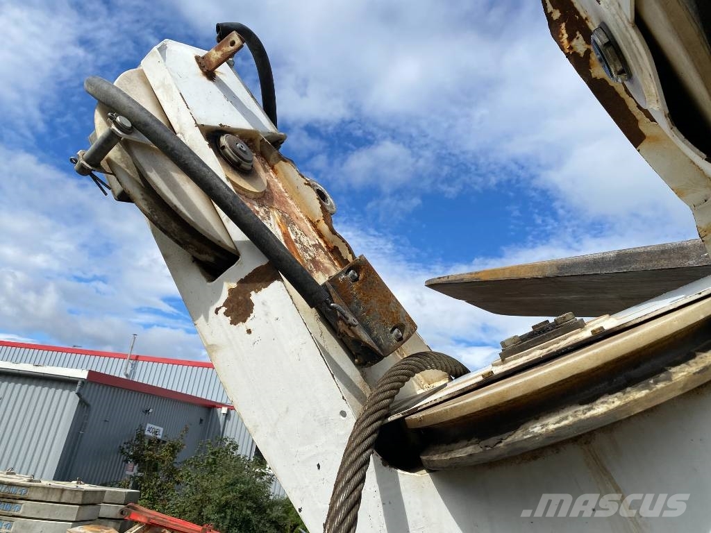 Casagrande B 175 XP 1er Main/Origine Française endommagée Waterwell drill rigs