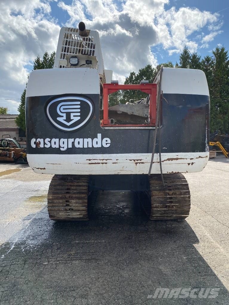 Casagrande B 175 XP 1er Main/Origine Française endommagée Waterwell drill rigs