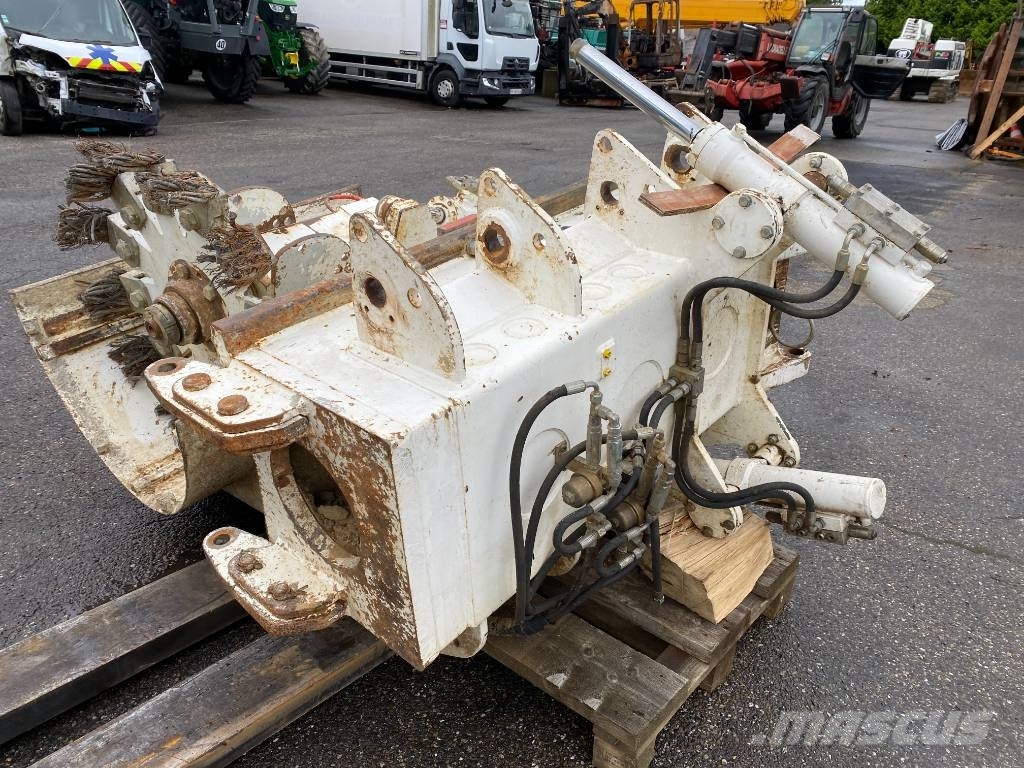 Casagrande B 175 XP 1er Main/Origine Française endommagée Waterwell drill rigs