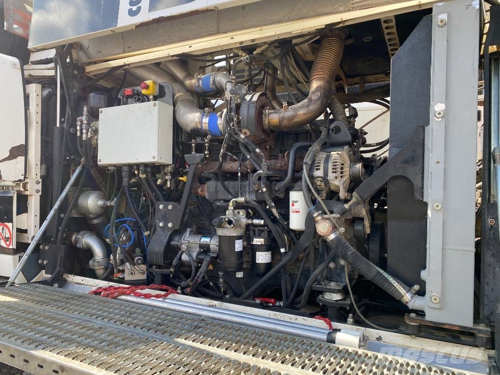 Casagrande B 175 XP 1er Main/Origine Française endommagée Waterwell drill rigs