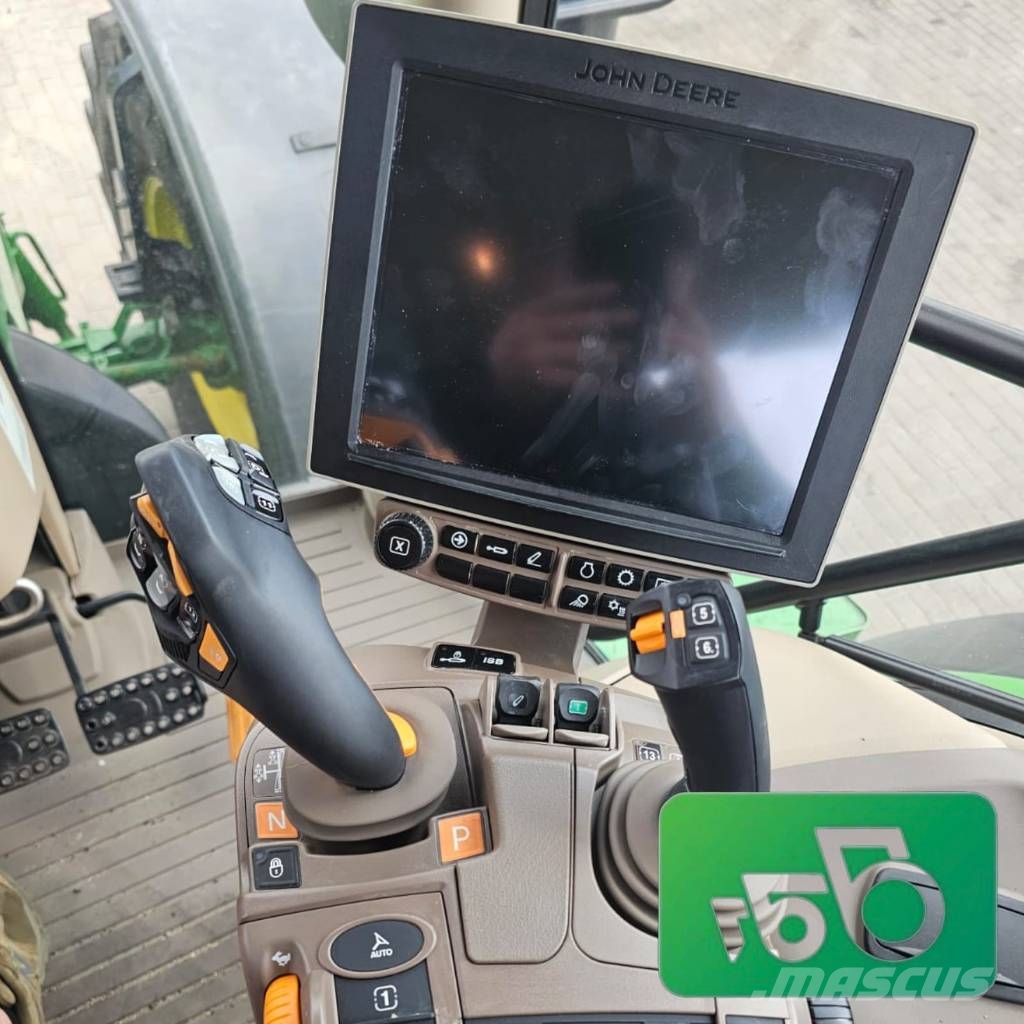 John Deere Console Armrest Joystick Monitor PFA10760 Chasís