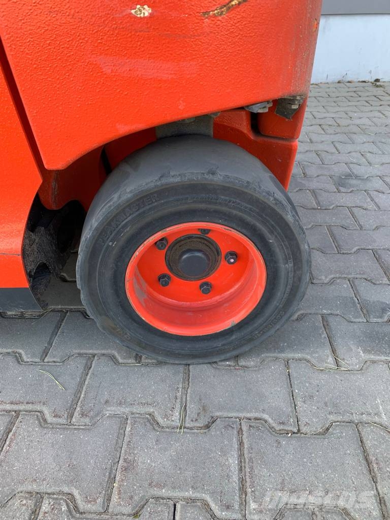 Linde E 30 Electric forklifts