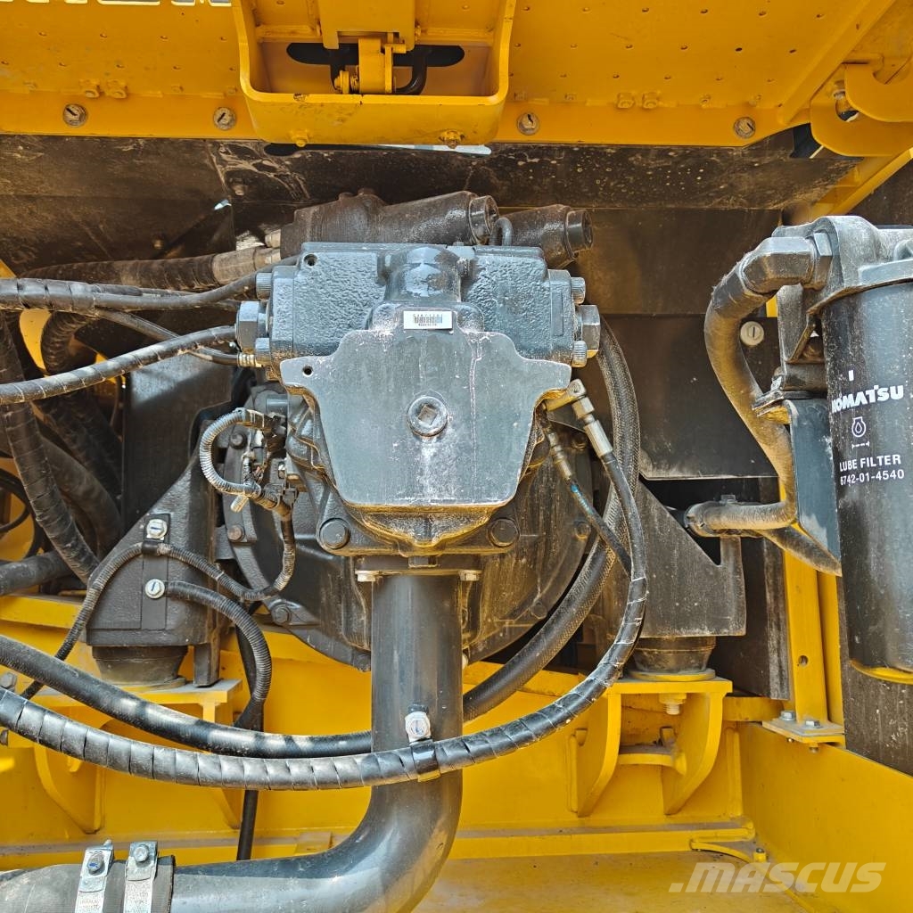 Komatsu 350-8 Εκσκαφείς με ερπύστριες