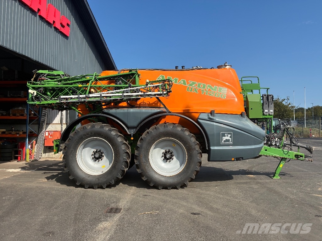Amazone UX 11200 الرشاشات