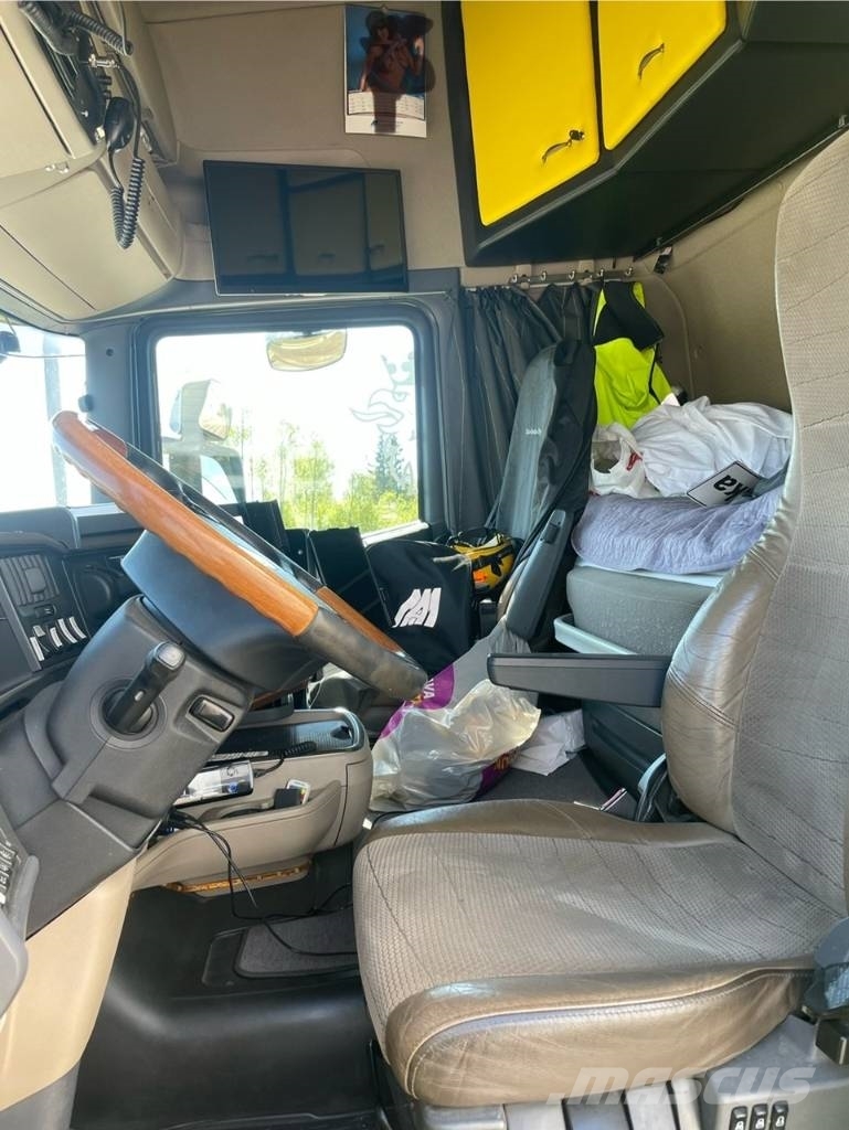 Scania R 730 8X4 Vilcēji