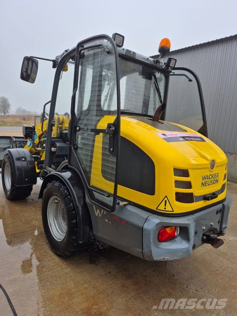 Wacker Neuson WL 34 輪胎式裝載機