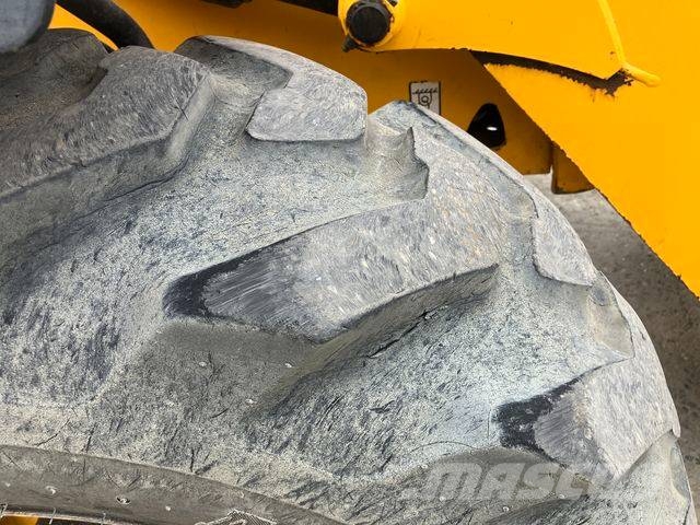 JCB 3CX AEC Kazıcı yükleyiciler - beko loder