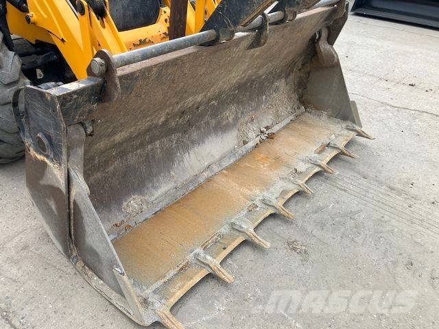 JCB 3CX AEC Kazıcı yükleyiciler - beko loder