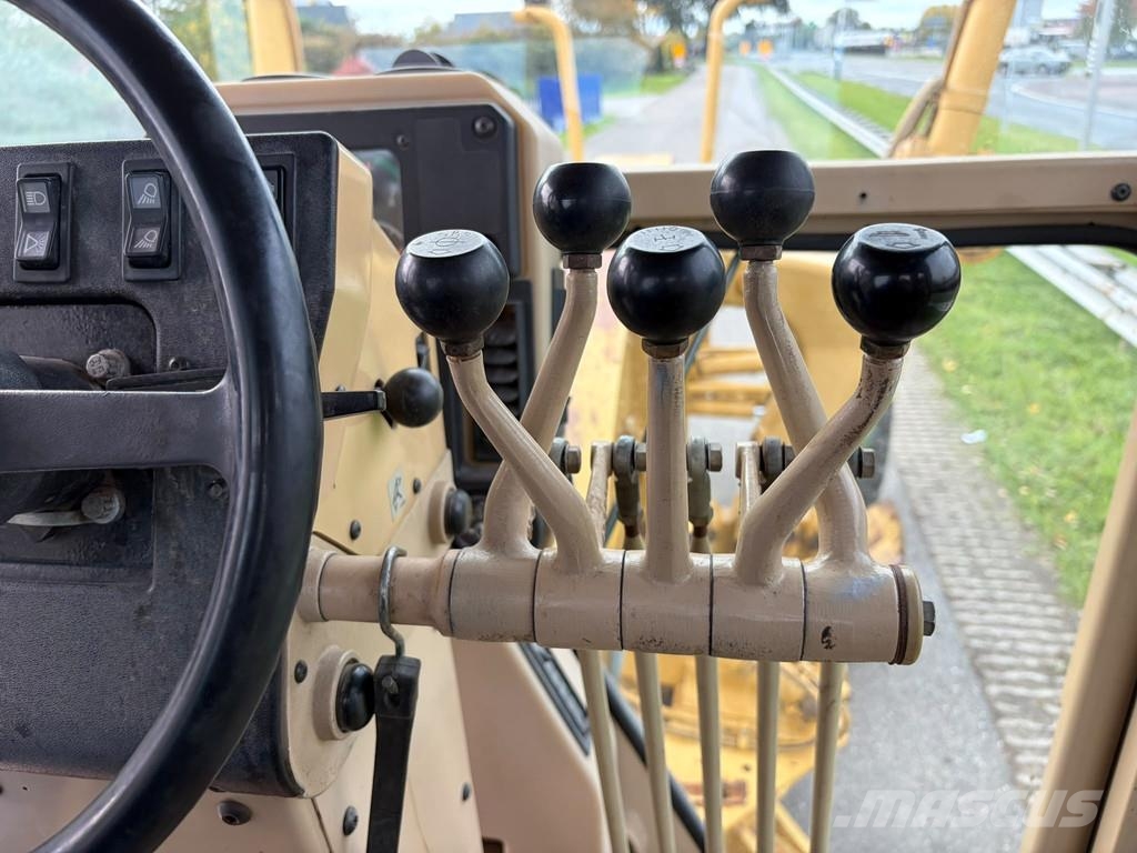 CAT 140H Greideri