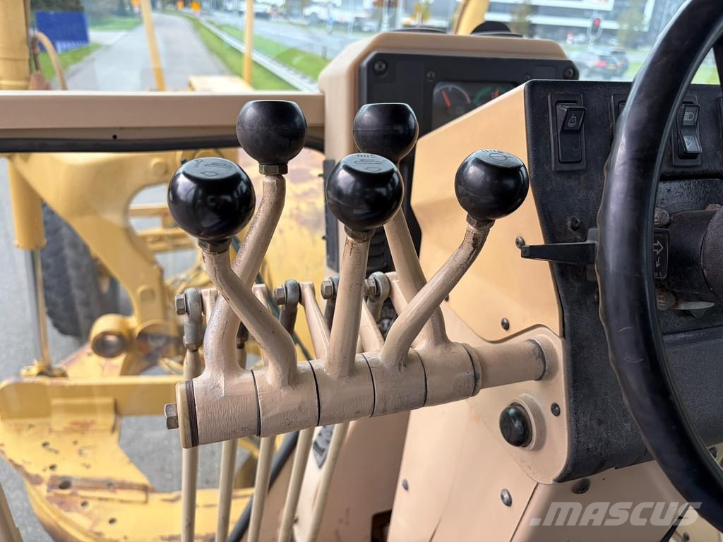 CAT 140H Greideri