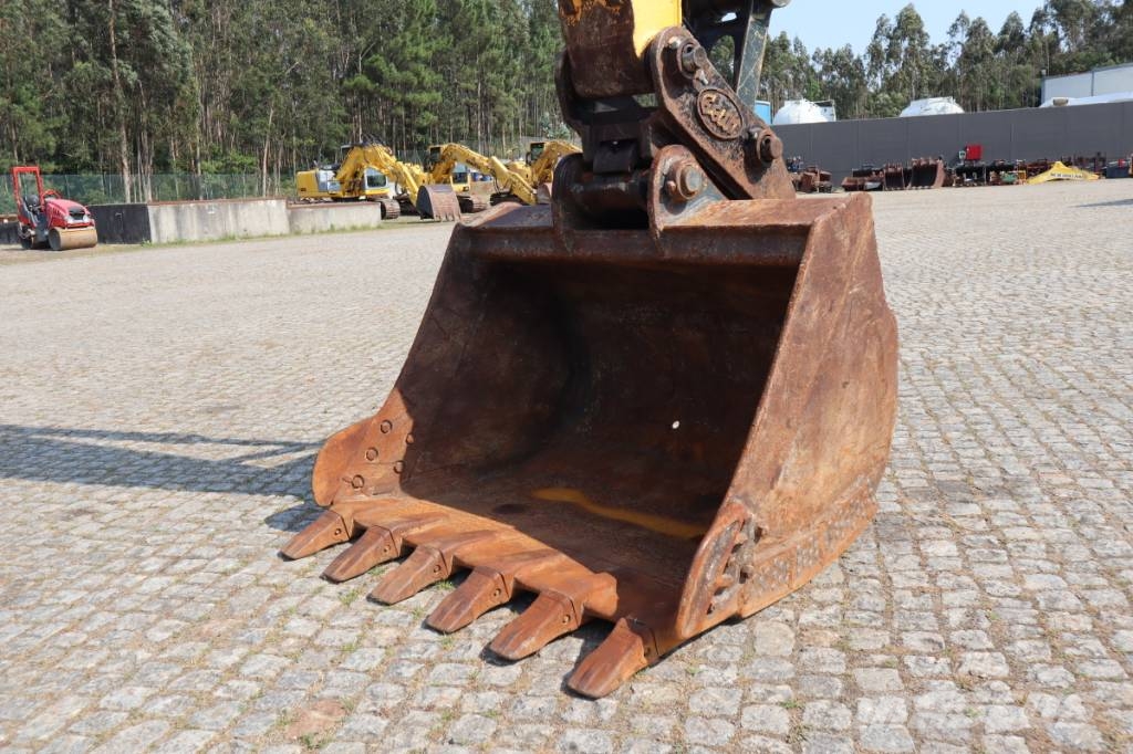 Hyundai HX235LCR Rupsgraafmachines