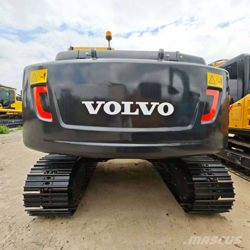 Volvo EC 140 حفارات زحافة