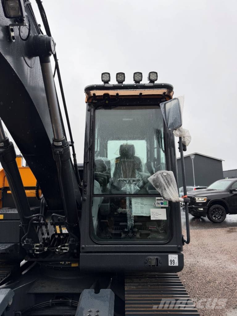 Hyundai HX 140 AL حفارات زحافة