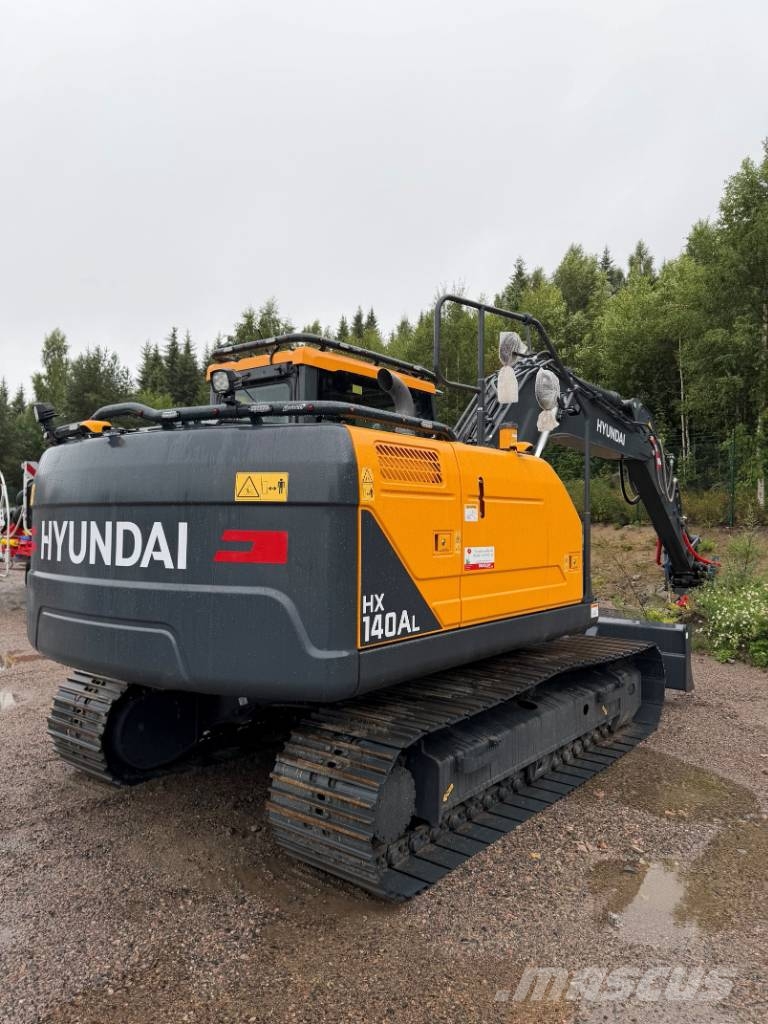 Hyundai HX 140 AL حفارات زحافة
