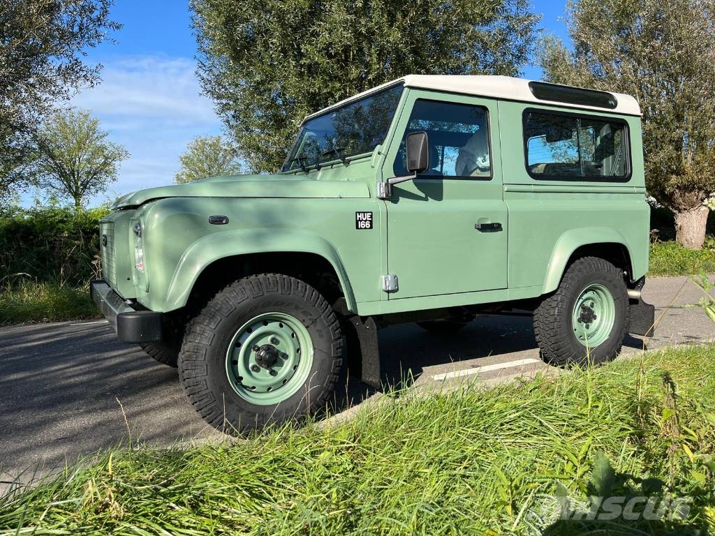 Land Rover Defender Heritage HUE only 1000 km with CoC Carros