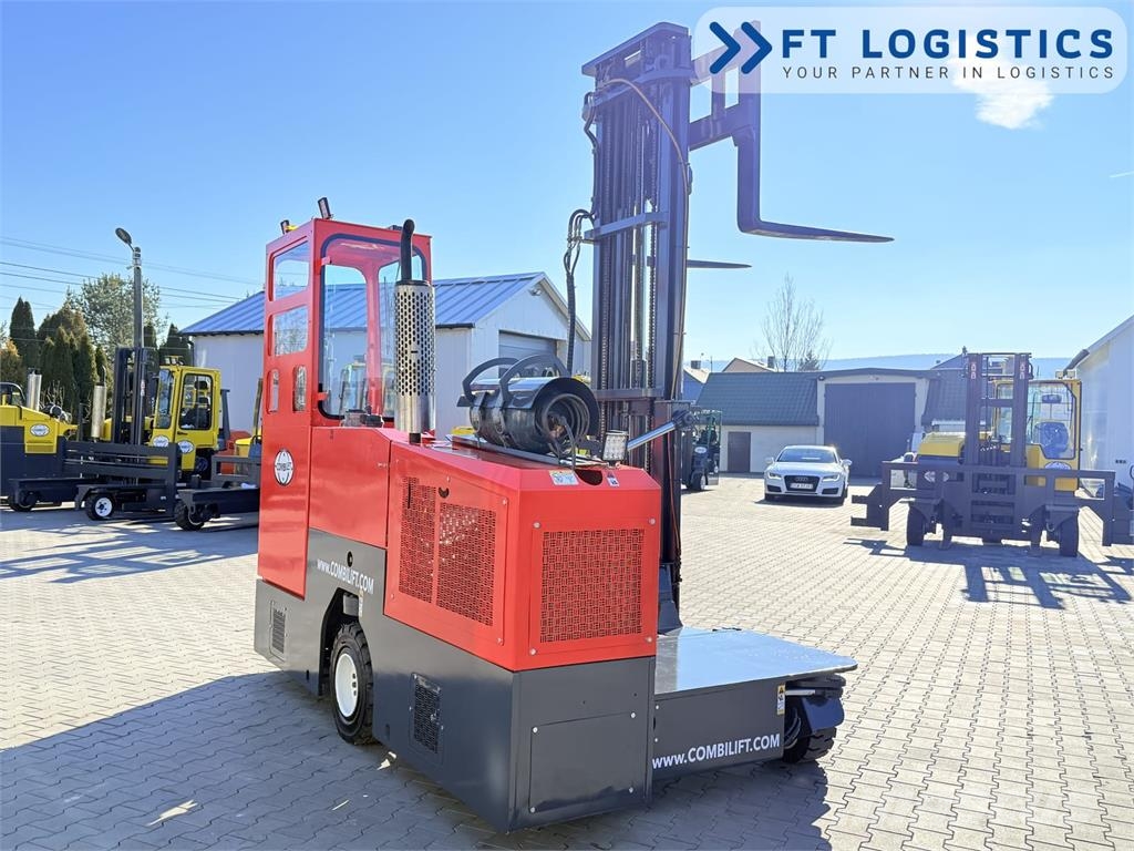 Combilift C3000GST / GAS / TRIPLEX 8300 / FREE-LIFT / EXCELL Four-way truck