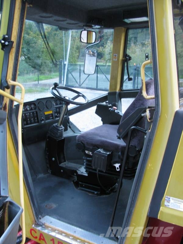 Dynapac CA152D teža 7.600kg 单轮压路机