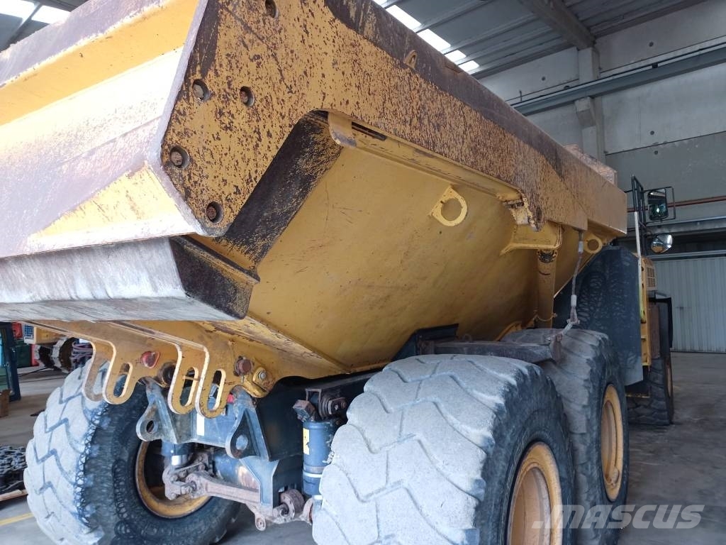Komatsu HM 300-3 Karjeriniai savivarčiai
