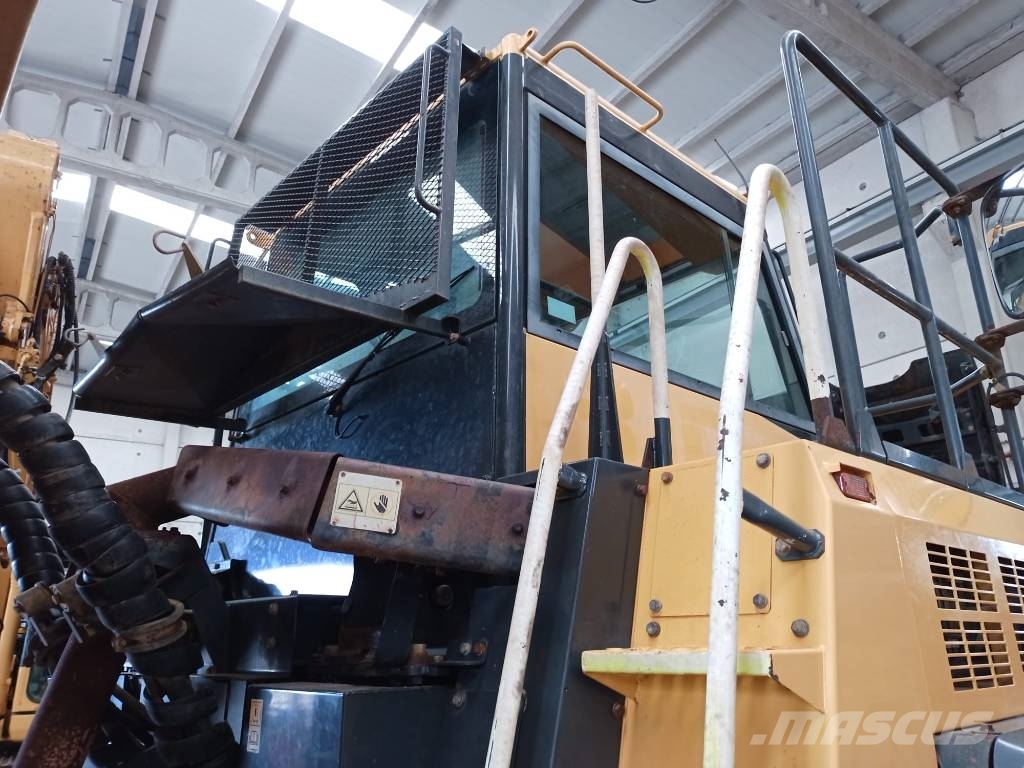 Komatsu HM 300-3 Karjeriniai savivarčiai