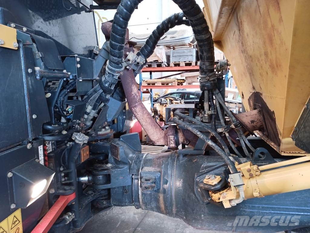 Komatsu HM 300-3 Karjeriniai savivarčiai