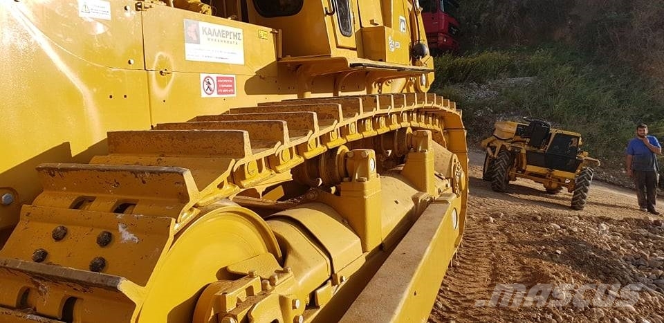 CAT D9G Pásové dozery