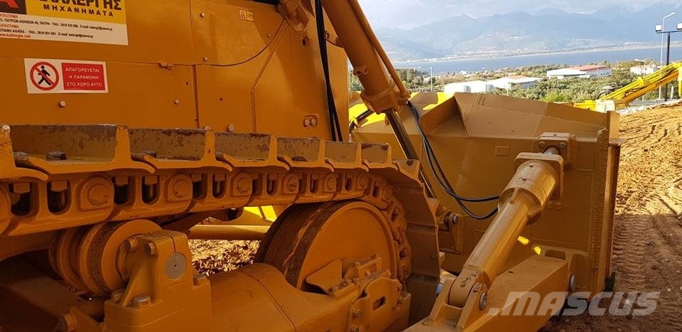 CAT D9G Pásové dozery