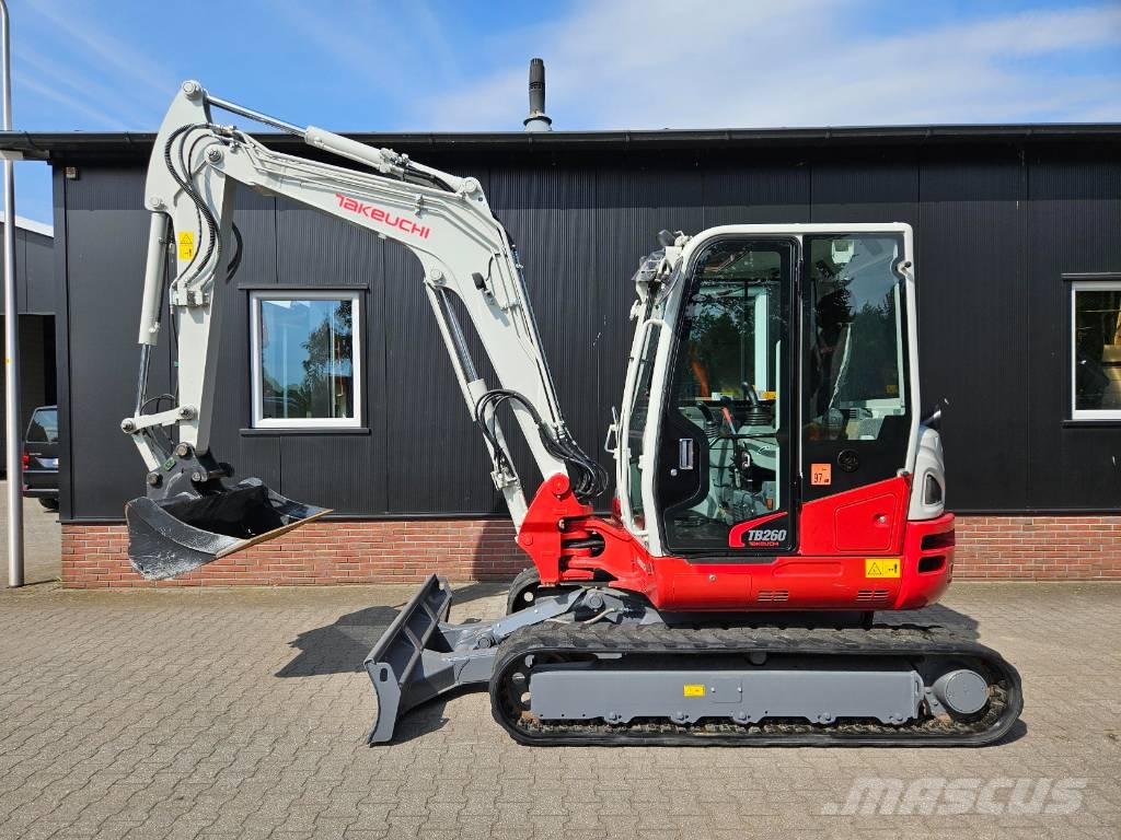 Takeuchi TB260 stage V Mini bageri < 7t