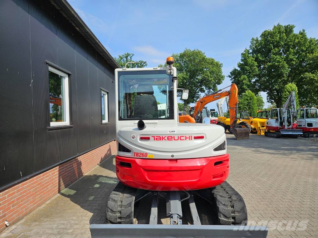 Takeuchi TB260 stage V Mini bageri < 7t