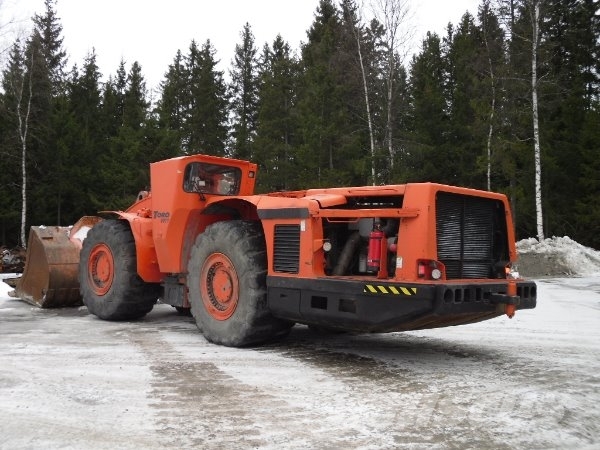 Sandvik Tamrok Toro 0011 Cargadoras sobre ruedas