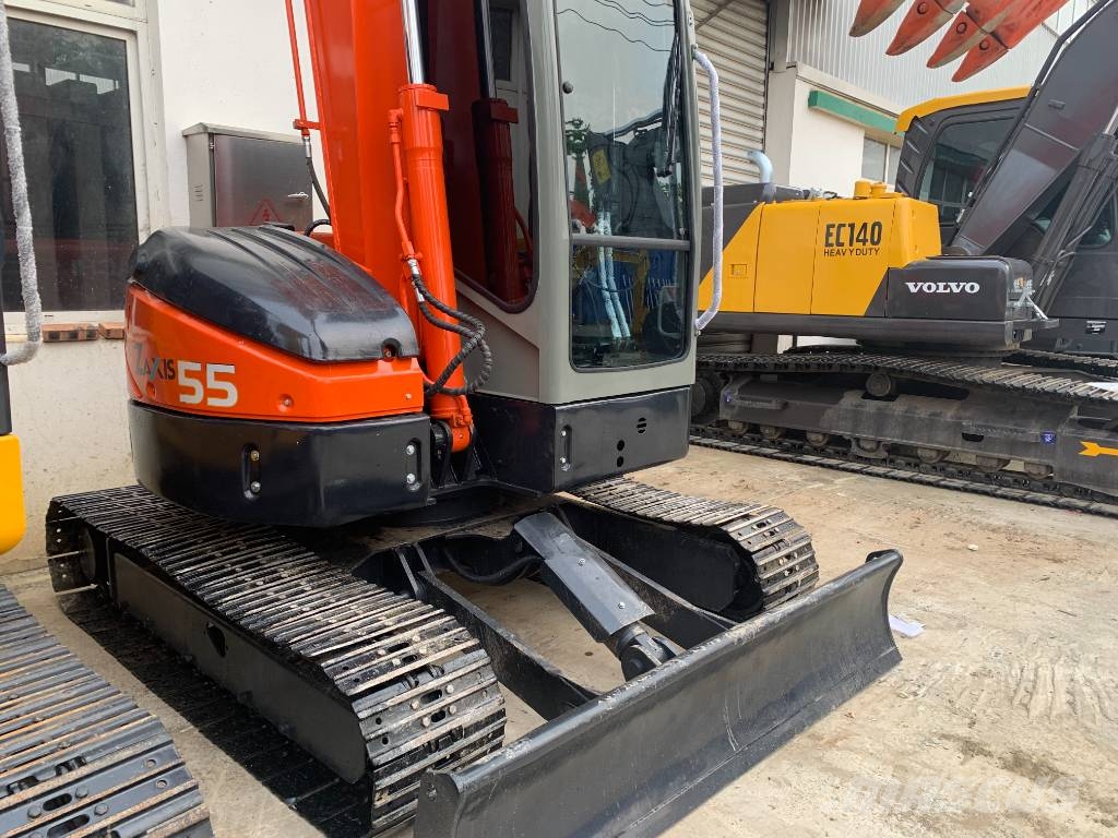 Hitachi ZX 55 حفارات صغيرة أقل من 7 طن (حفارات صغيرة)