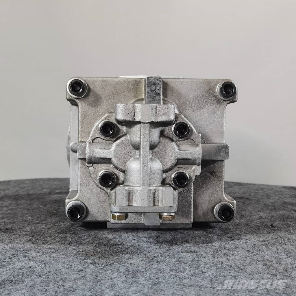 Komatsu WA470-5 Gear Pump 705-55-43000 705-51-30580 トランスミッション