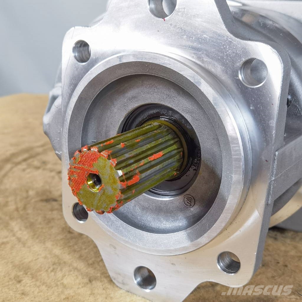 Komatsu WA470-5 Gear Pump 705-55-43000 705-51-30580 トランスミッション