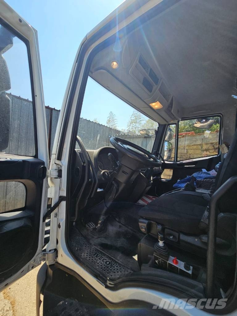Iveco IG100E2BA  con GRU NUOVA معدات النقل - غير ذلك