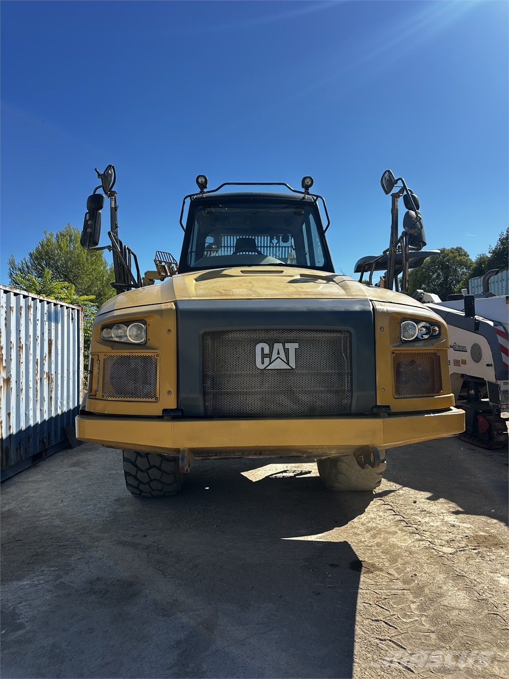 CAT 725 C ساحبات مفصلية