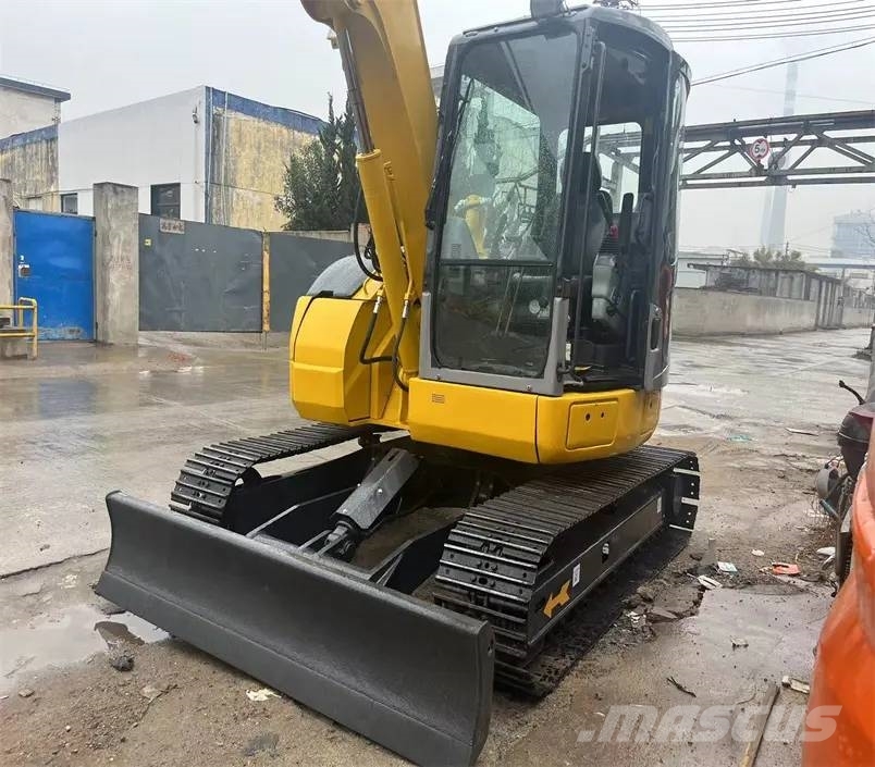  Komats PC78US-6 中型挖掘机