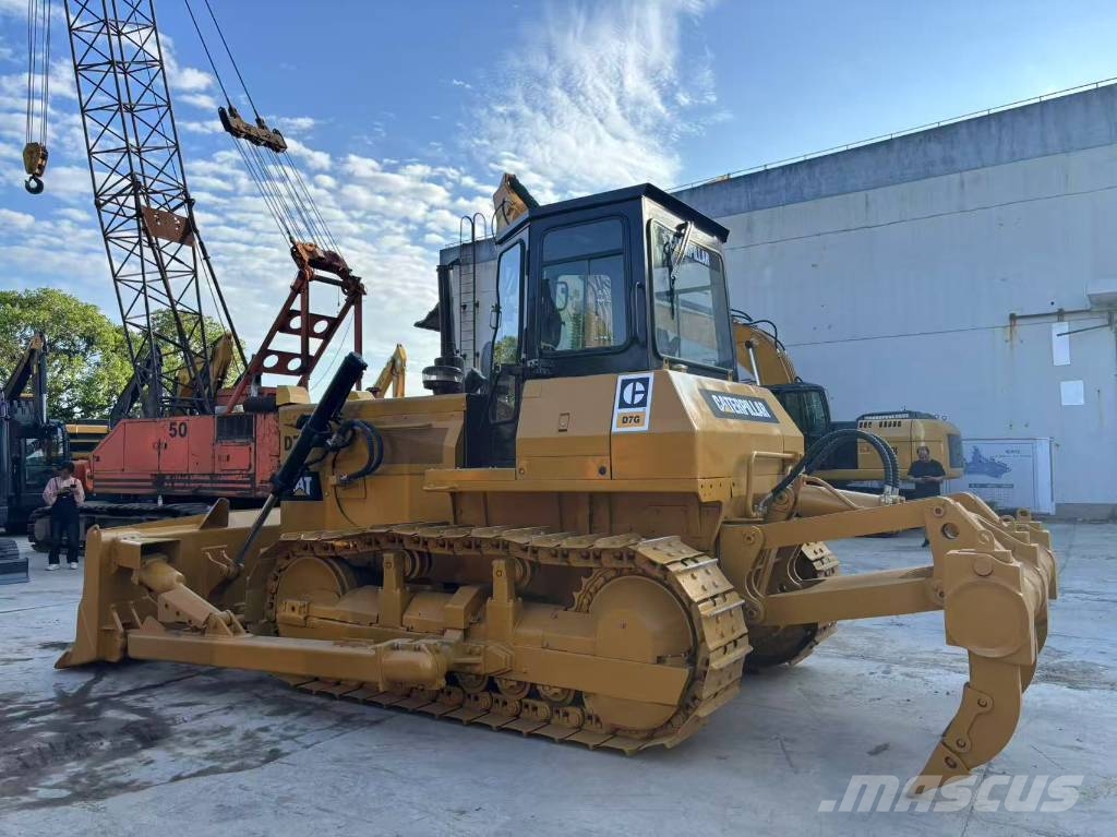 CAT D 7 G ブルドーザー
