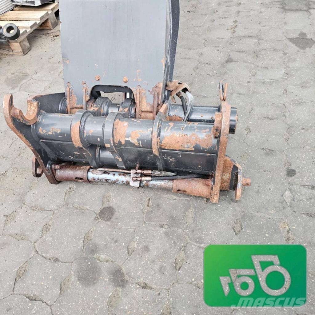 Bobcat TL34.65HF Complete arm, mast, and boom assembly Chassis