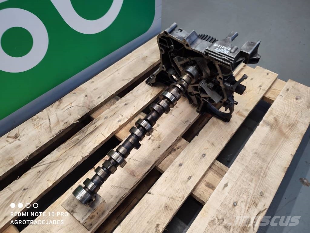Timing shaft 04292901 04208143 04208143 Deutz BF4M 轴