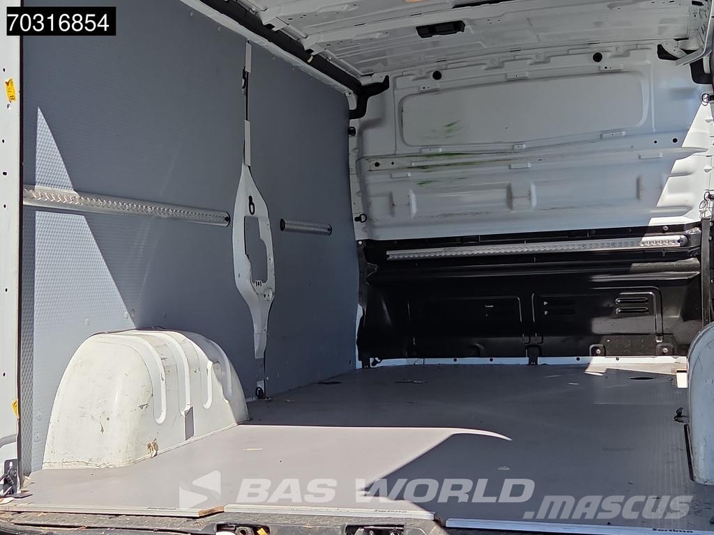 Renault Trafic 130pk L2H1 - LED - Navegación - Cámara tras Varevogne